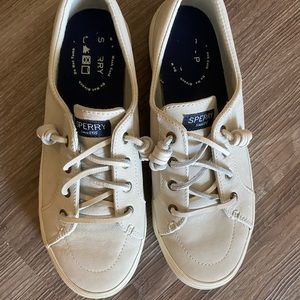 Sperry Sneakers